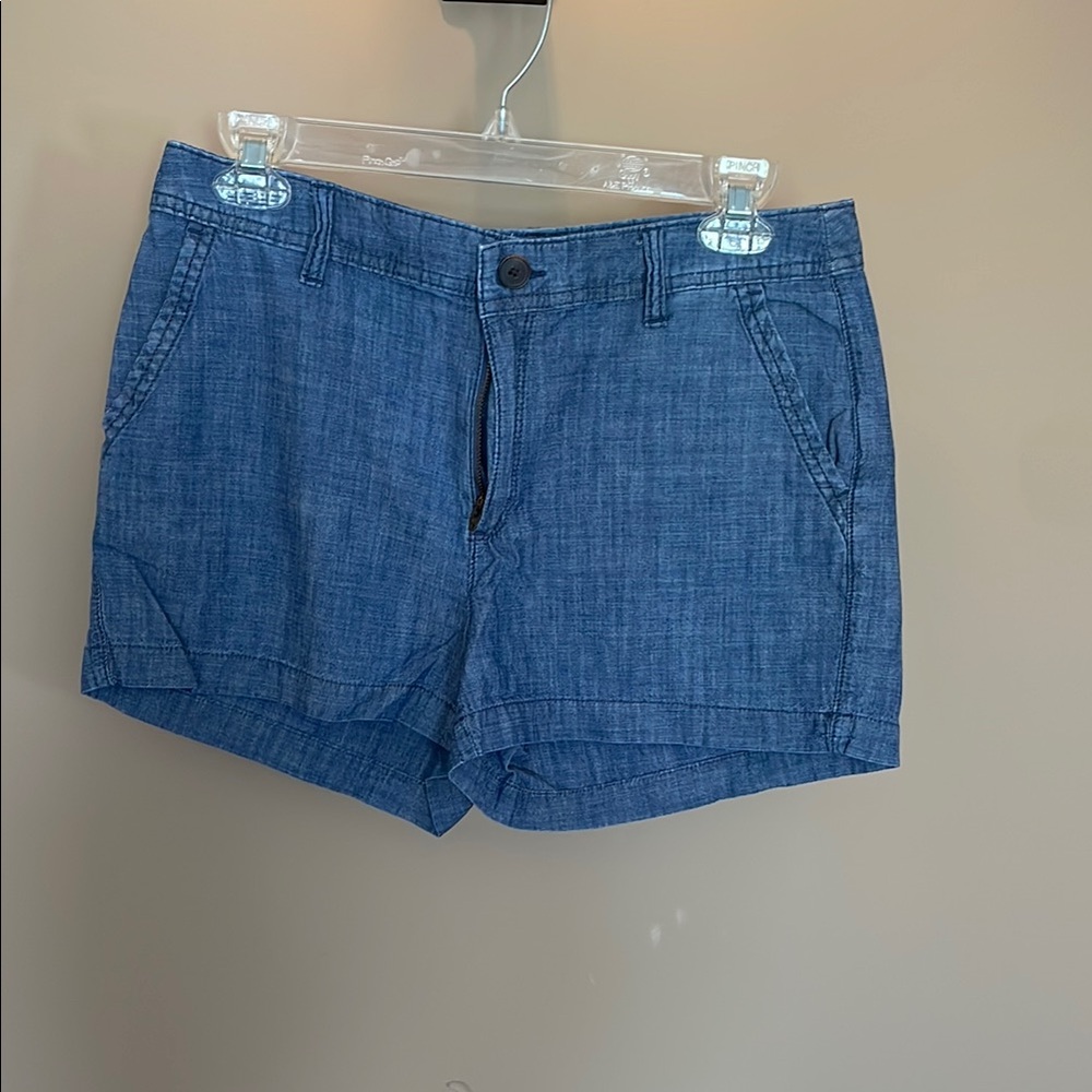Women’s Shorts (EUC)